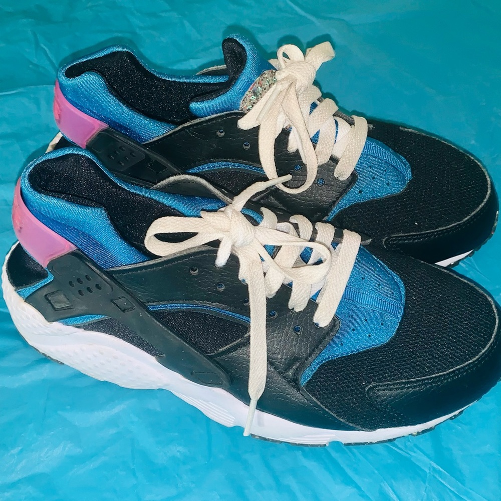 Nike Huarache Sneakers